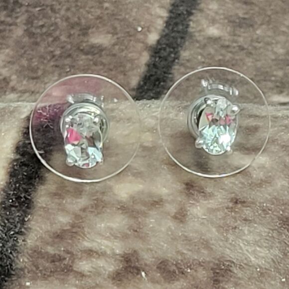 Brazilian Goshenite Solitare Stud Earrings in Sterling Silver - Picture 10 of 14